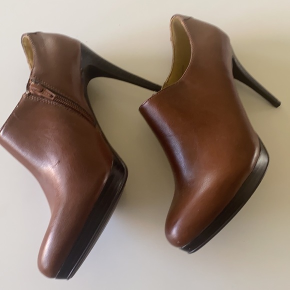 Worthington Cognac Brown Ankle Boots - Picture 3 of 11